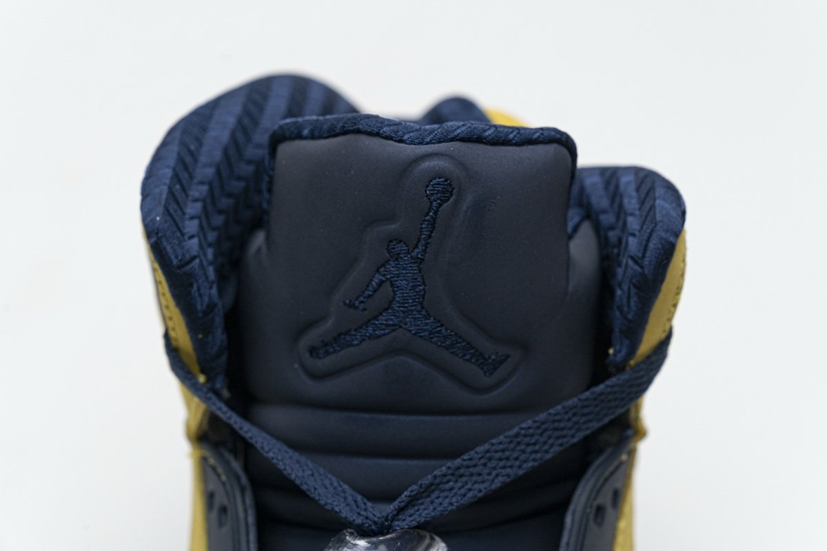 CQ9541-704 Air Jordan 5 Retro SE “Michigan”