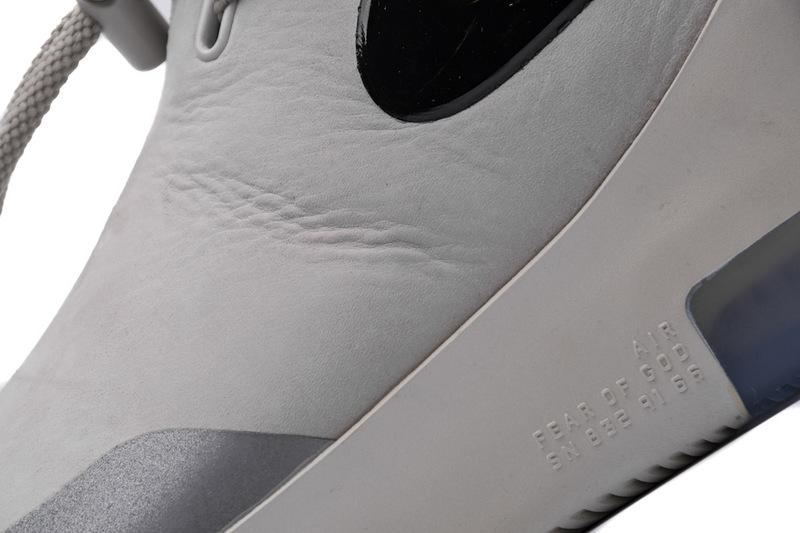 Fear of God x Nike Air Shoot Around "Light Bone" AT9915-002