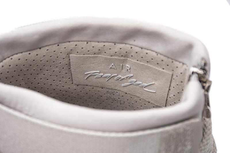 Fear of God x Nike Air Shoot Around "Light Bone" AT9915-002