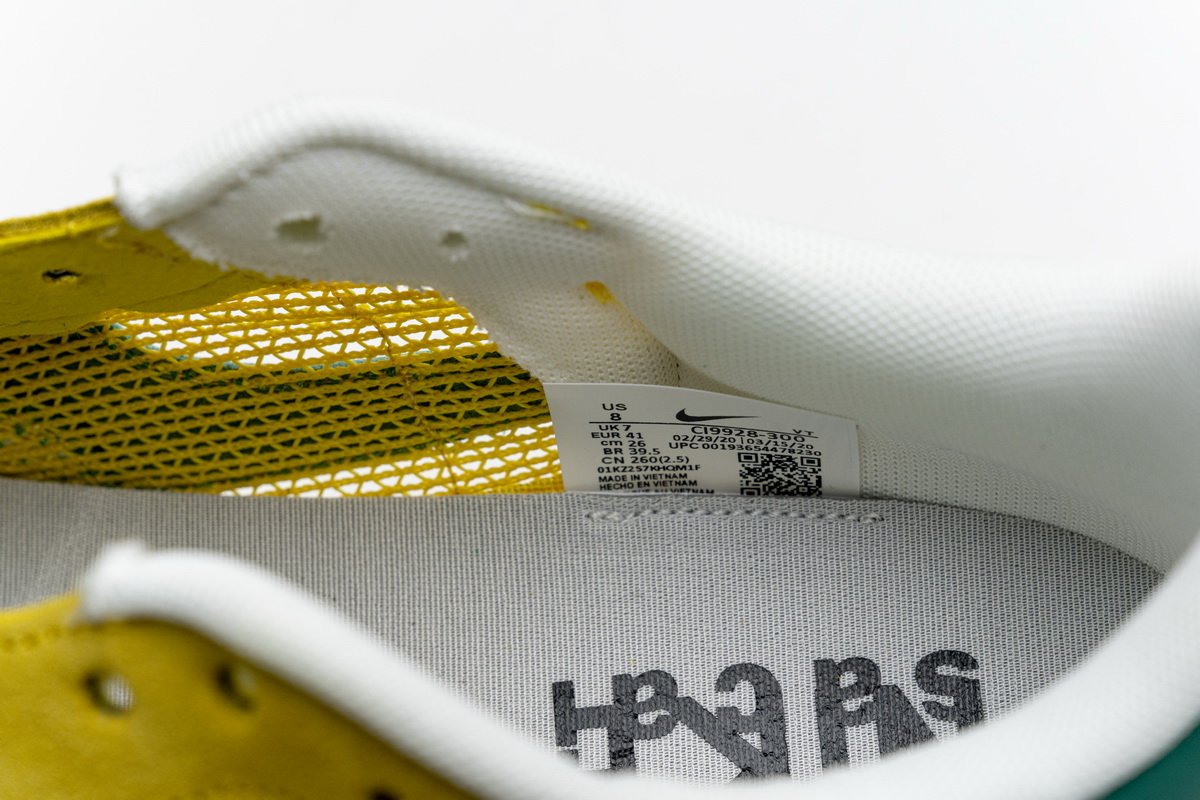 CI9928-300 Sacai x Nike Pegasua Vaporfly Yellow Green