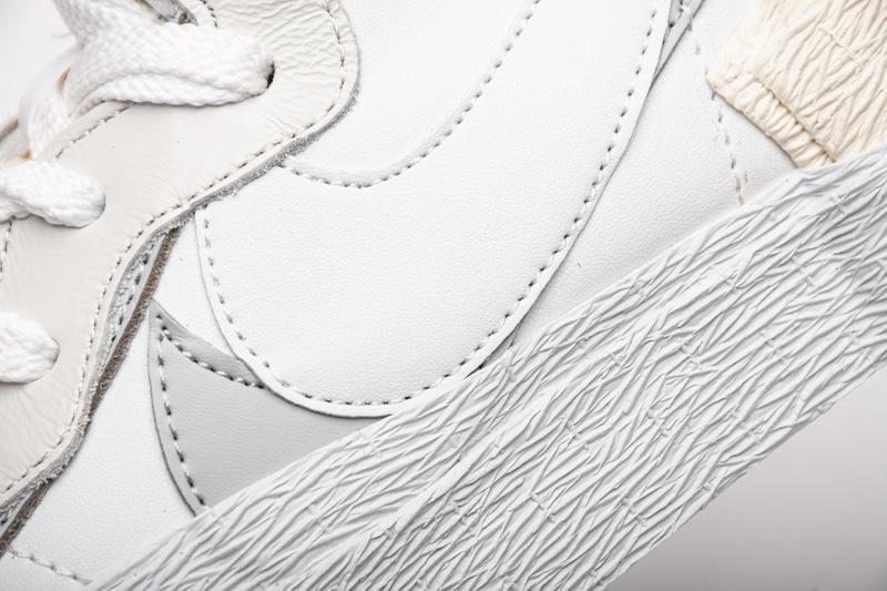 BV0072-100 Sacai x Nike Blazer Mid White Grey