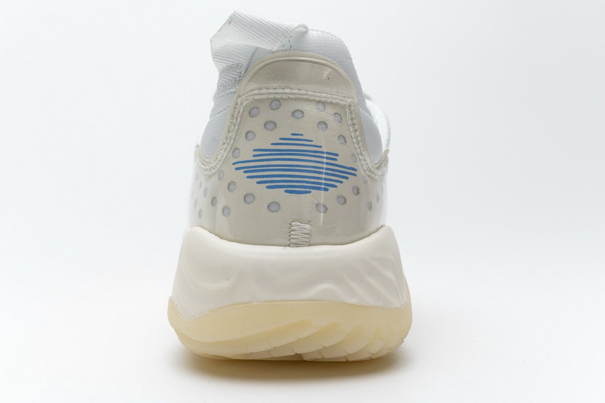 CW0782-141 Jordan Delta SP Sail