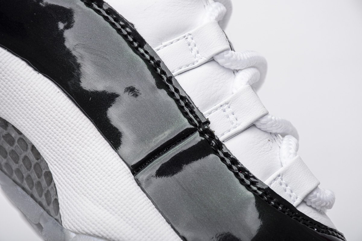 528895-145 Air Jordan 11 Retro Low Iridescent
