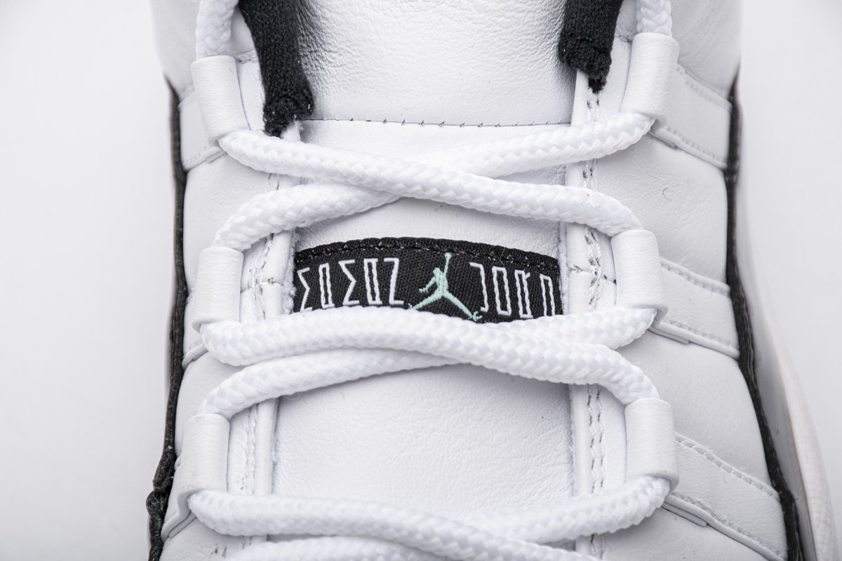 528895-145 Air Jordan 11 Retro Low Iridescent