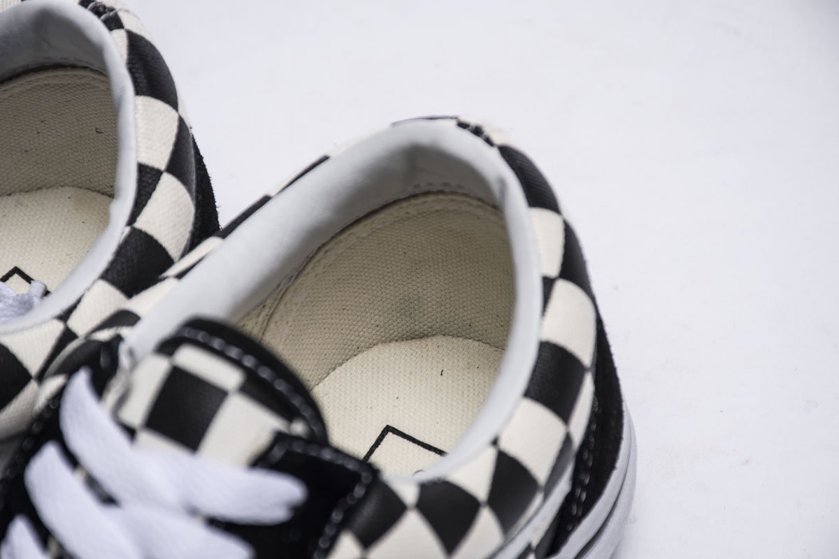 VN0A38G1P0S Vans Old Skool Primary Check