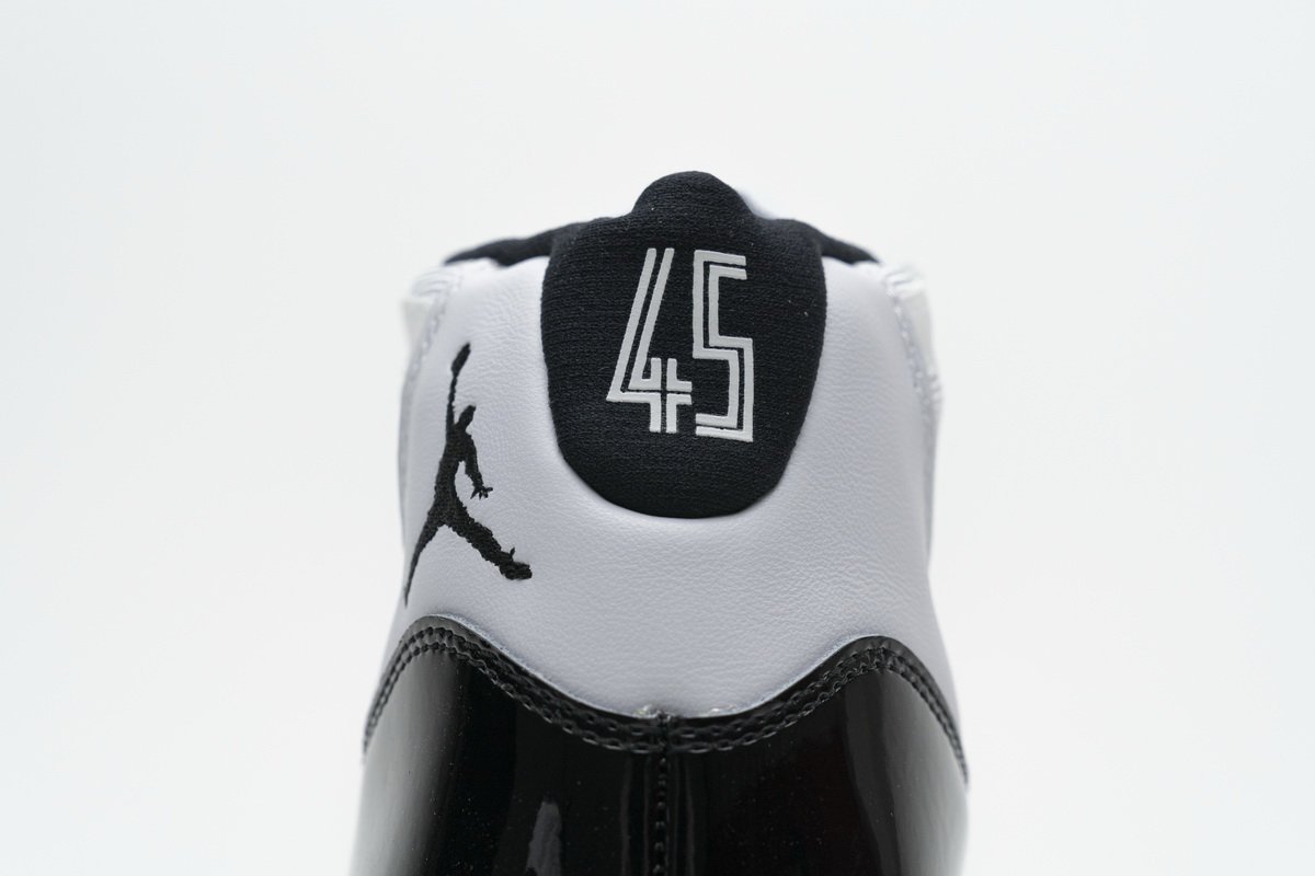 378037-100 Air Jordan 11 Retro “Concord”