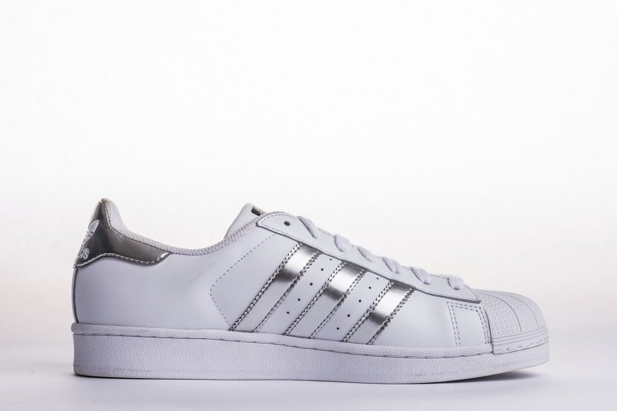 S*perstar shoes footwear white/silver metallic/core black