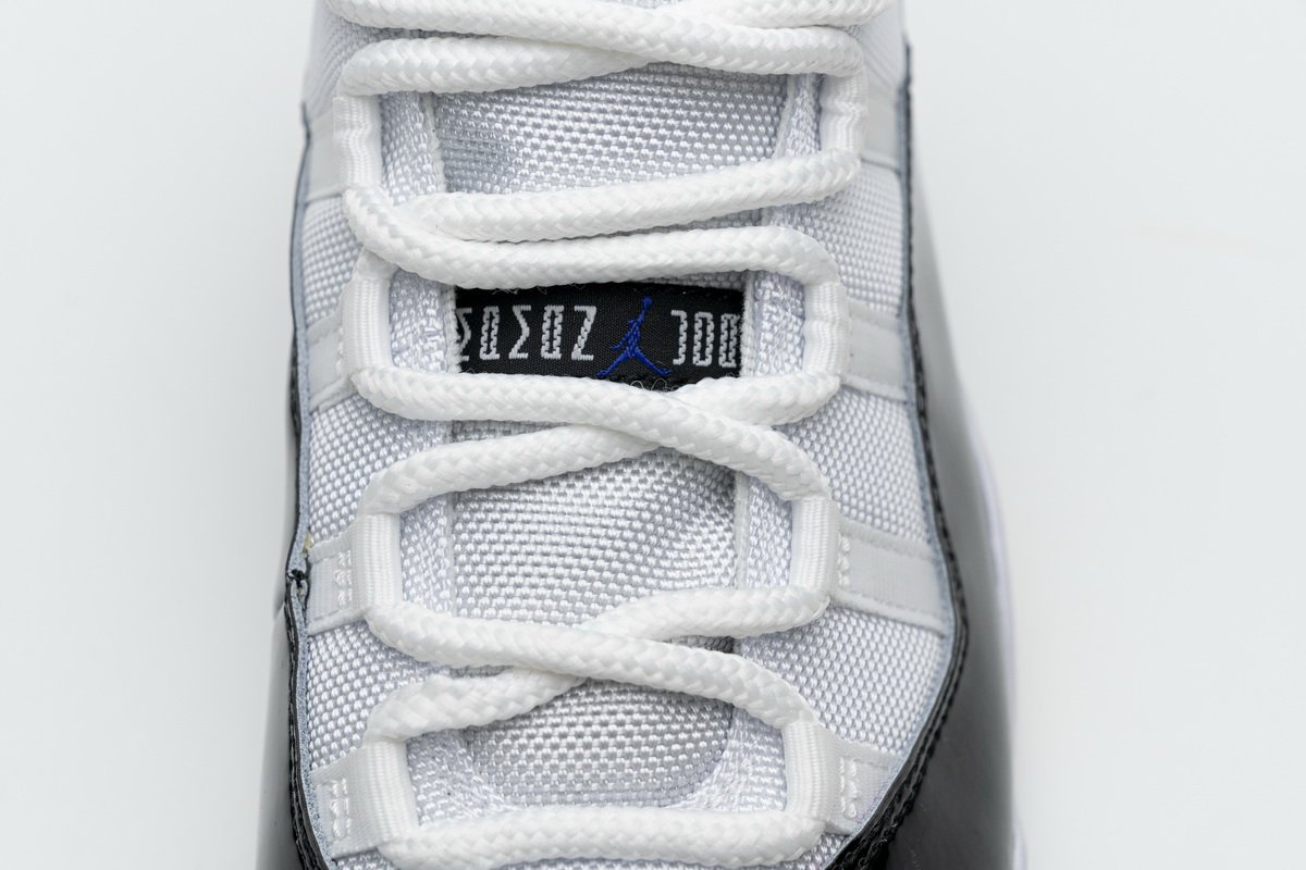 378037-100 Air Jordan 11 Retro “Concord”