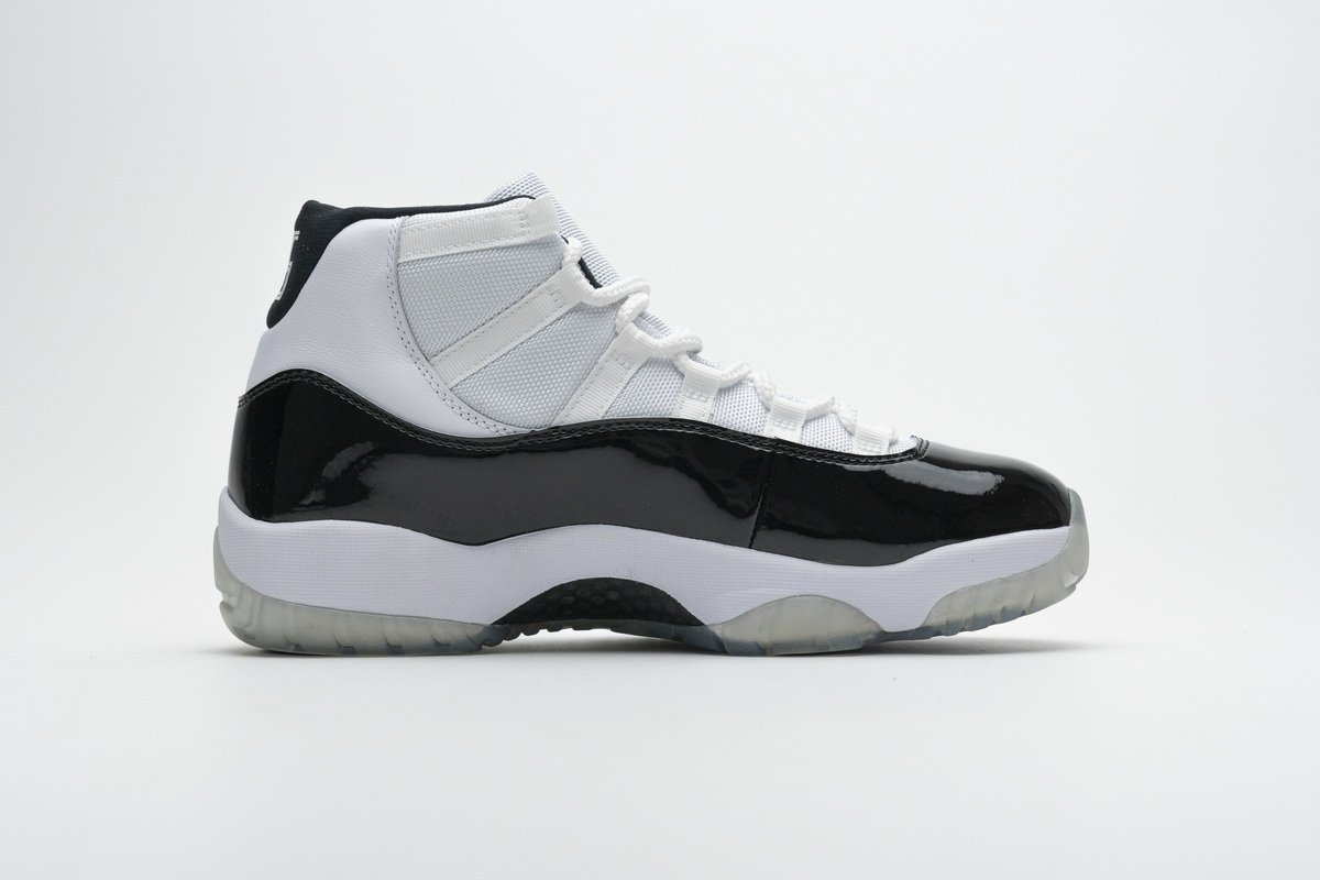 378037-100 Air Jordan 11 Retro “Concord”