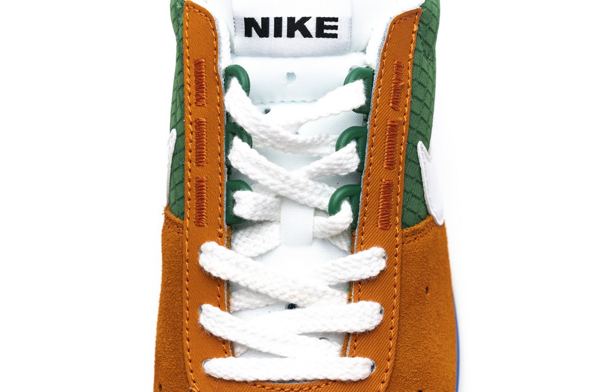 CQ0205-800 Nike D/MS/ x Waffle Starfish