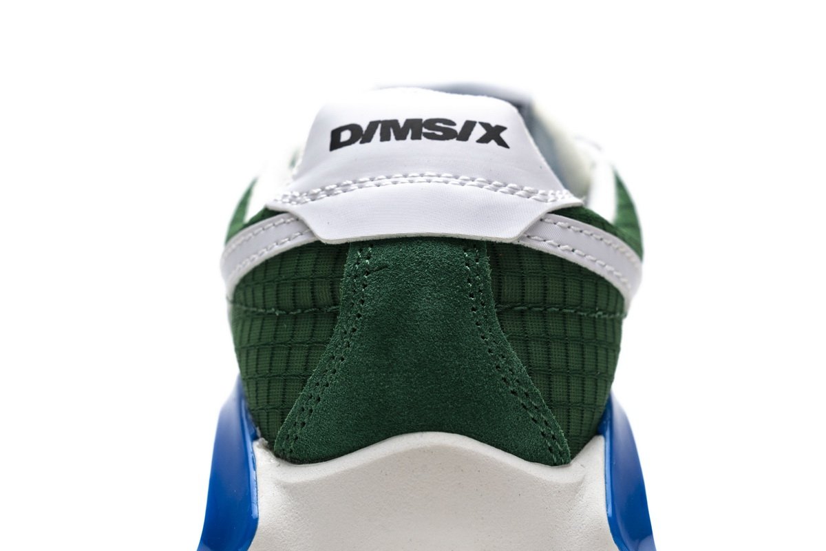 CQ0205-800 Nike D/MS/ x Waffle Starfish