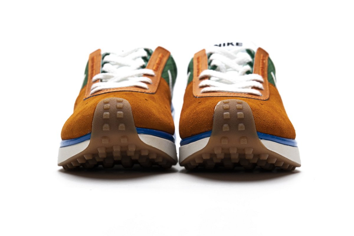 CQ0205-800 Nike D/MS/ x Waffle Starfish