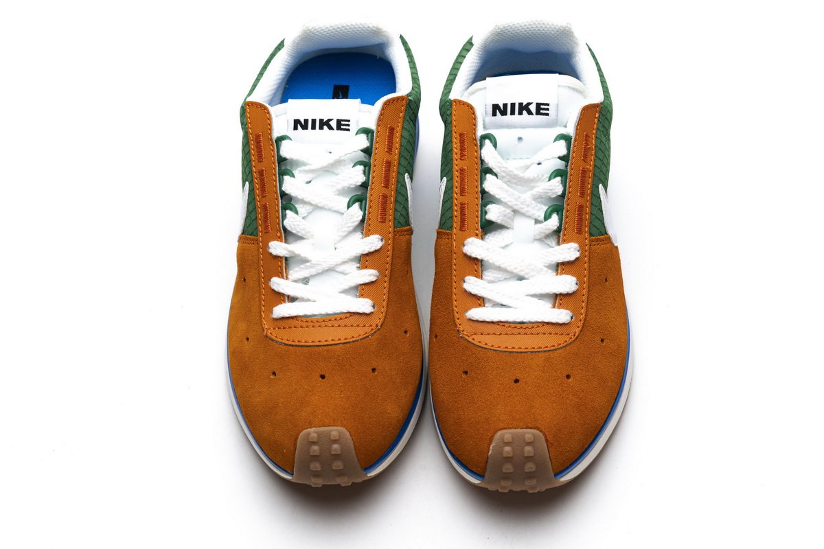 CQ0205-800 Nike D/MS/ x Waffle Starfish