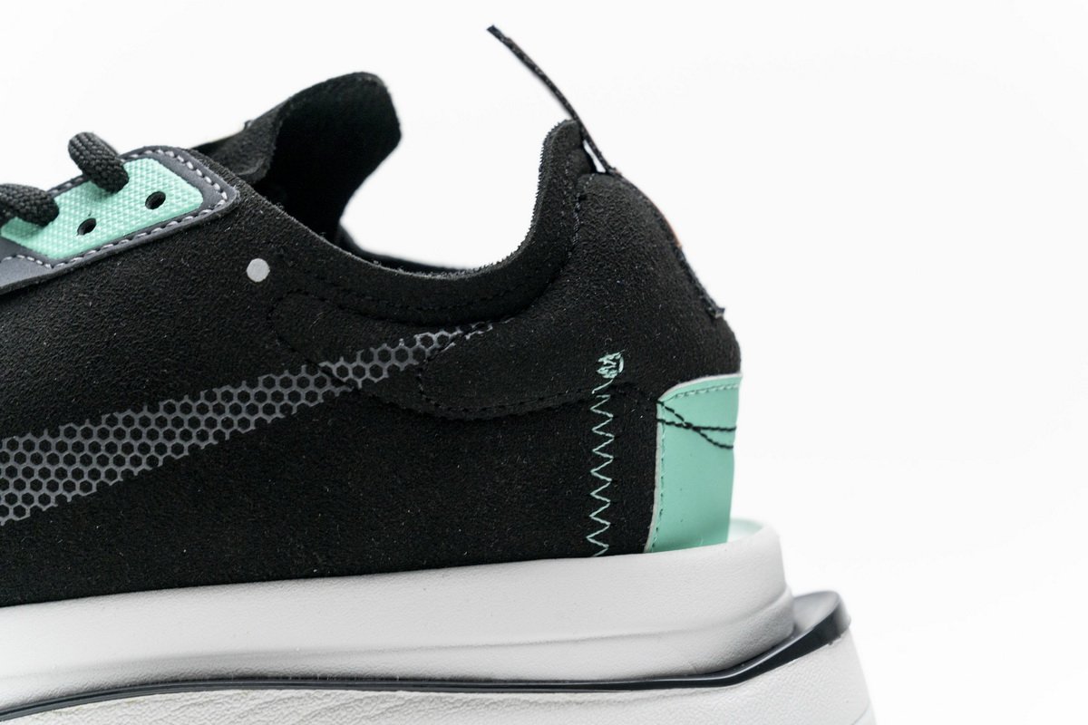 CJ2033-010 Nike Air Zoom Type N.354 “Black Menta”