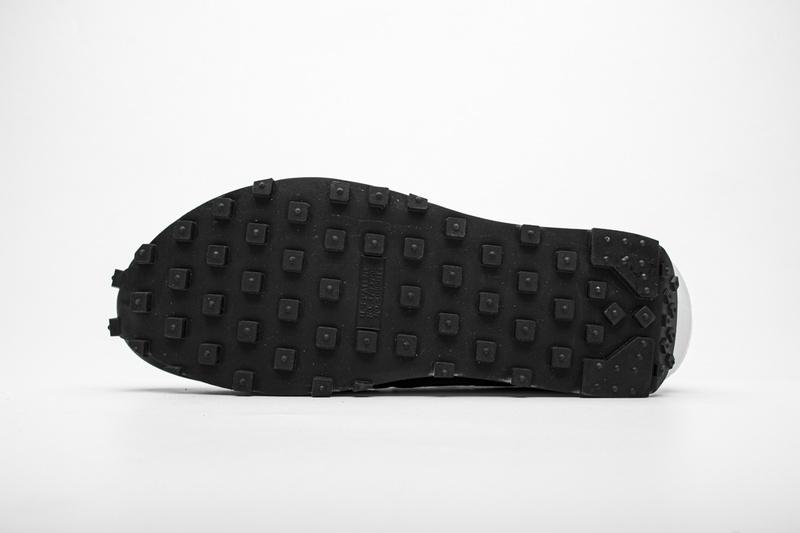 BV0073-002 Sacai x Nike LDWaffle BlackWhite