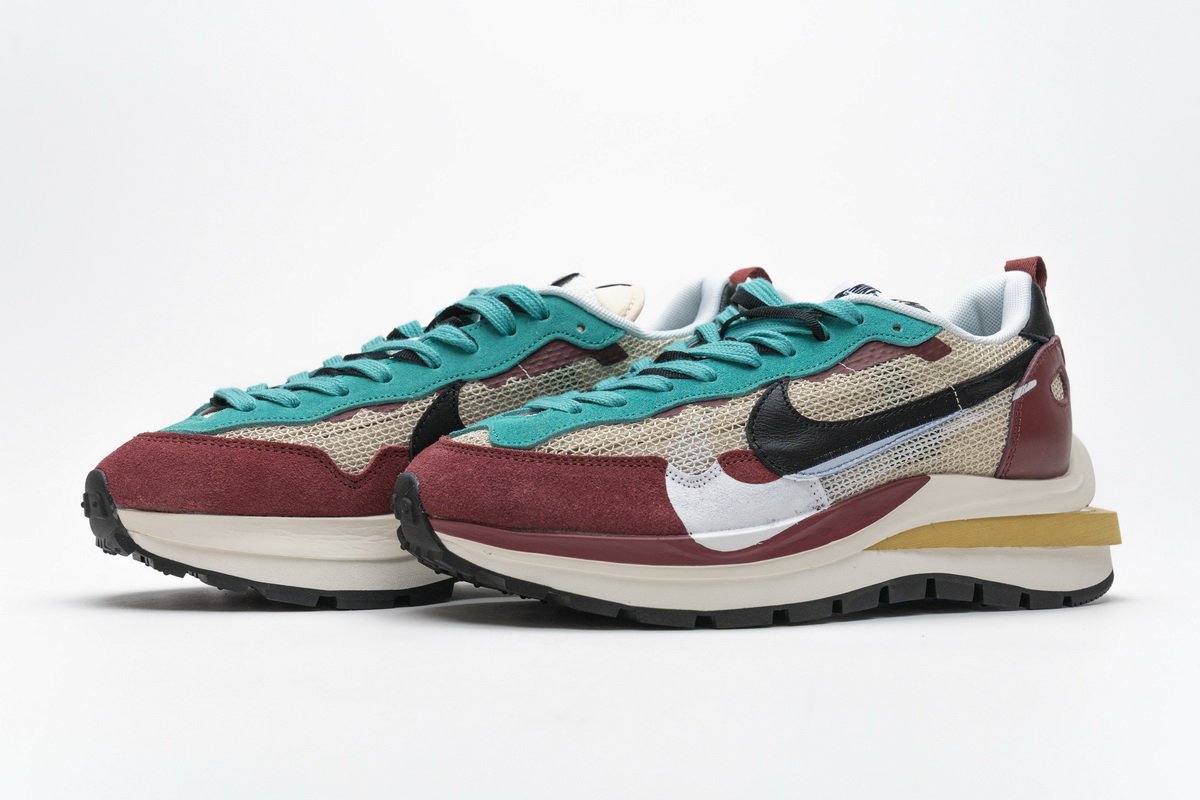 CI9928-301 Sacai x Nike Pegasua Vaporfly Villain Red Yellow Green