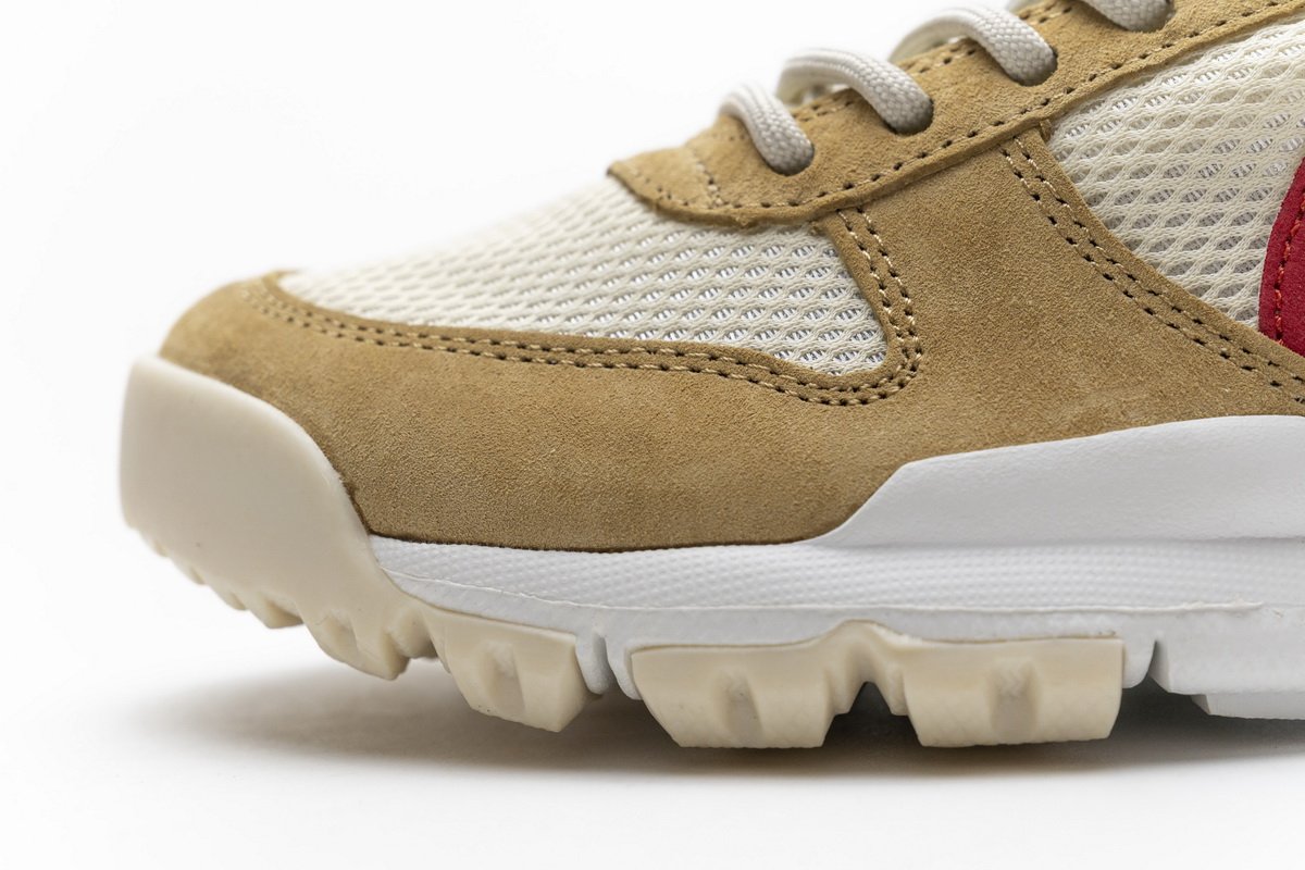 AA2261-100 Nike Mars Yard 2.0“Tom Sachs”