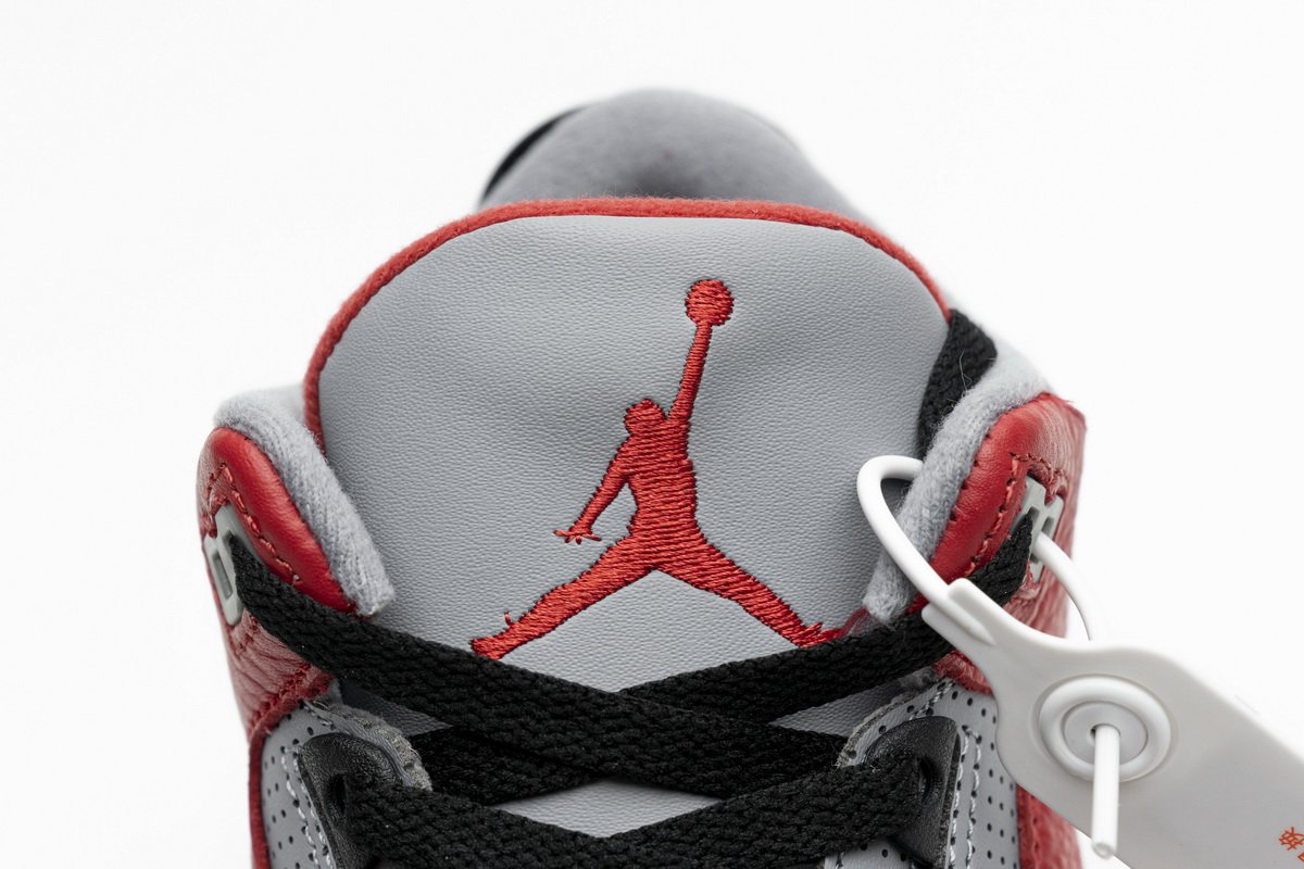 CK5692-600 Air Jordan 3 SE “Red Cement”