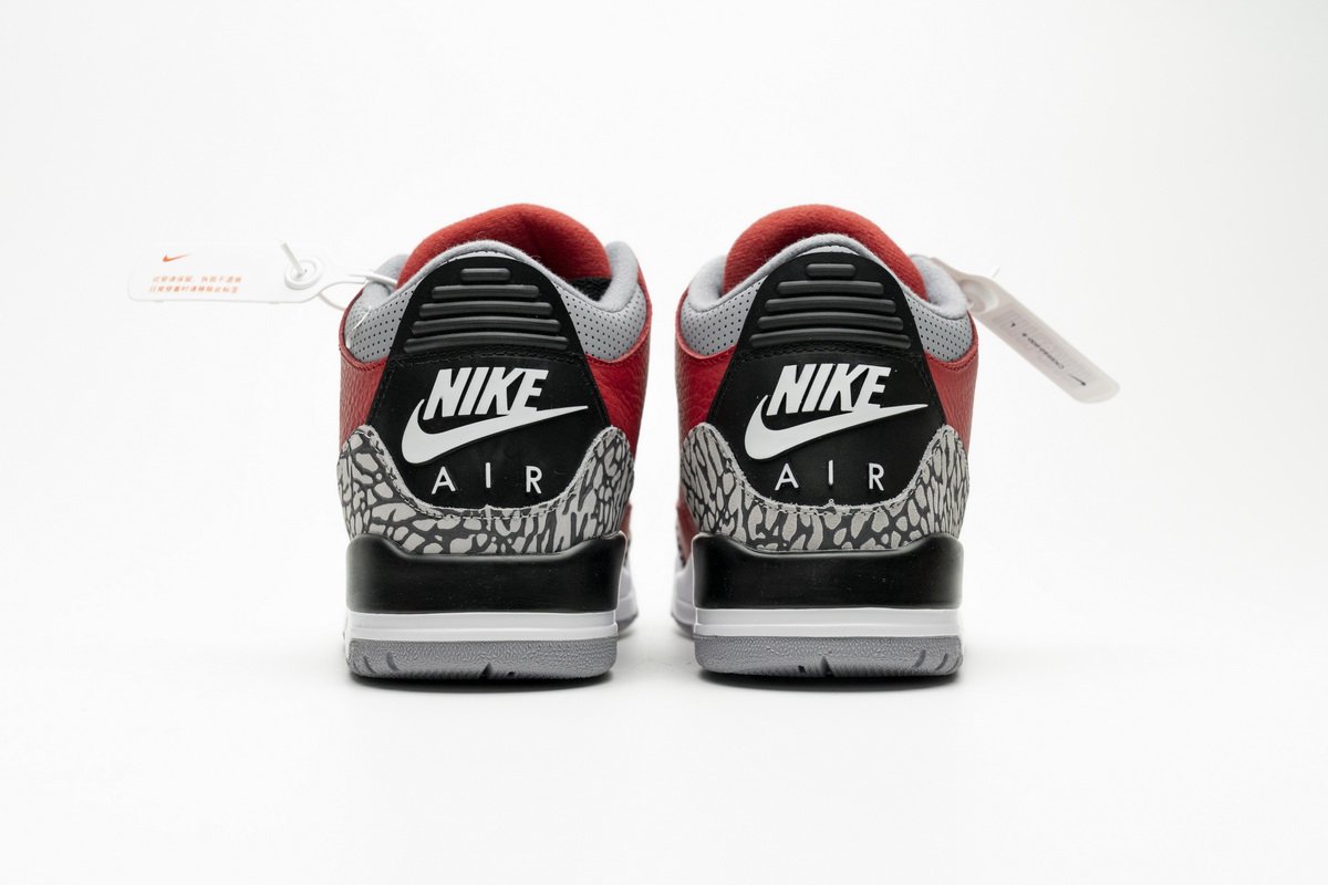 CK5692-600 Air Jordan 3 SE “Red Cement”