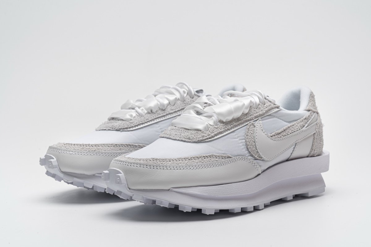 BV0073-101 Nike LD Waffle Sacai White Nylon