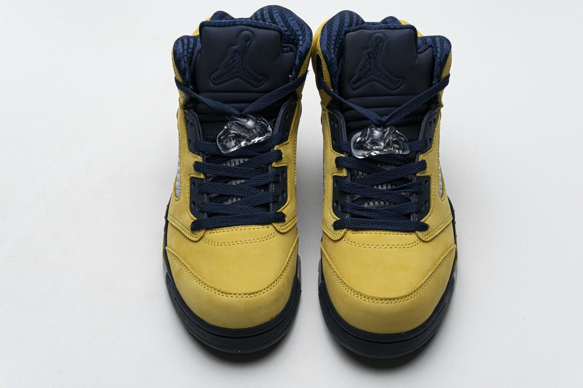 CQ9541-704 Air Jordan 5 Retro SE “Michigan”