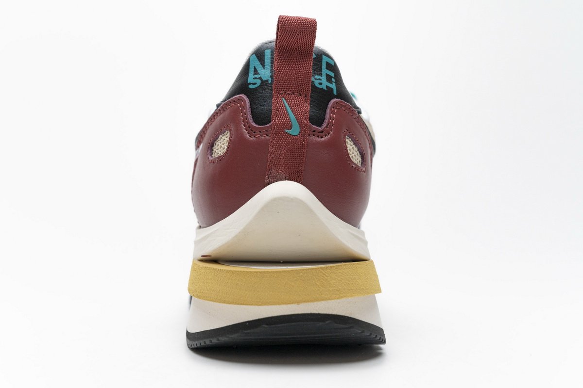 CI9928-301 Sacai x Nike Pegasua Vaporfly Villain Red Yellow Green