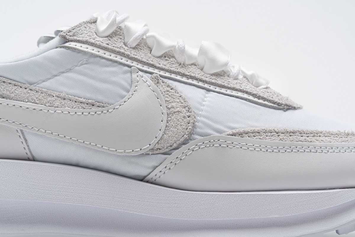 BV0073-101 Nike LD Waffle Sacai White Nylon