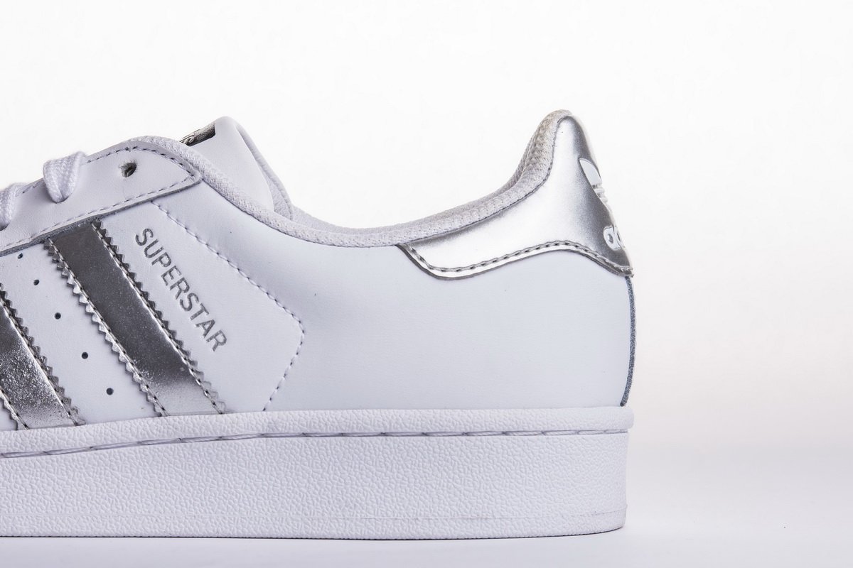 S*perstar shoes footwear white/silver metallic/core black