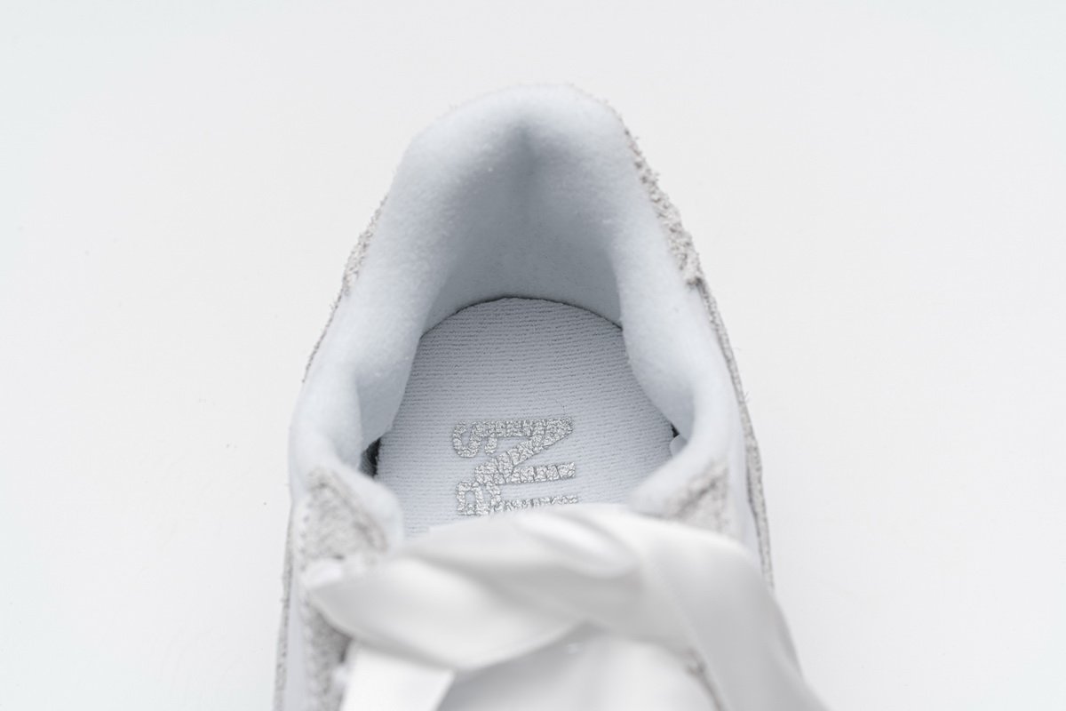 BV0073-101 Nike LD Waffle Sacai White Nylon