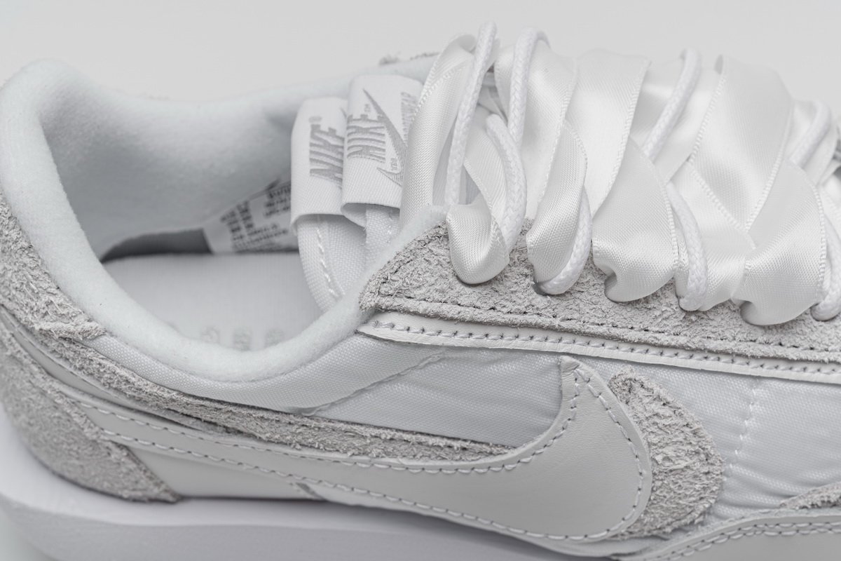 BV0073-101 Nike LD Waffle Sacai White Nylon