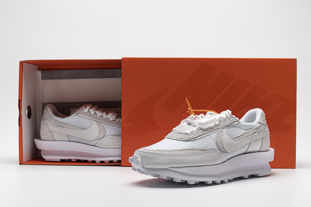 BV0073-101 Nike LD Waffle Sacai White Nylon