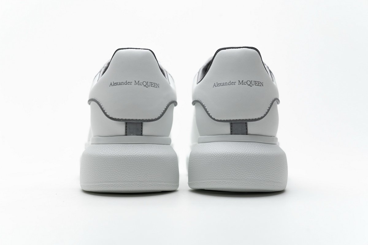 462214 WHGP7 9001 Ale*d*r M*Q*en Sneaker All White