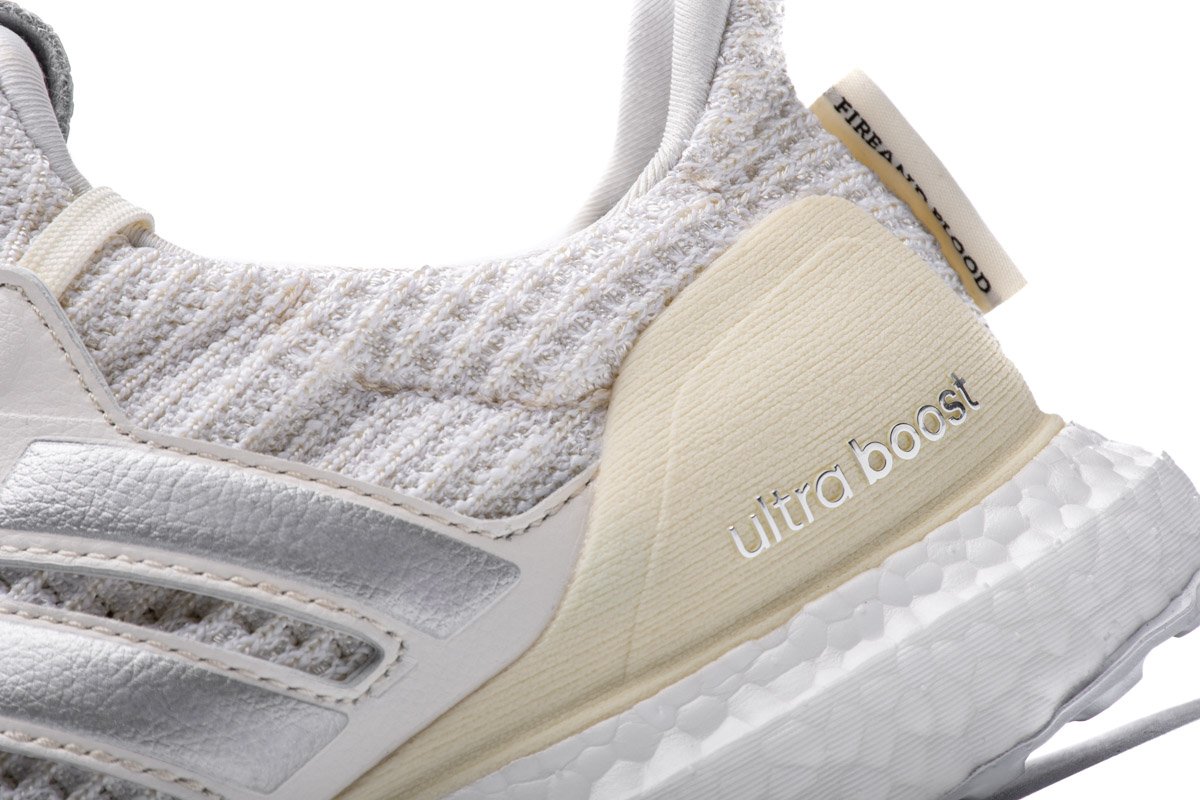 GAME OF THRONES x Ultra Boost “House Targaryen”EE3711