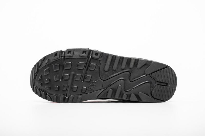 Off-White x Nike Air Max 90 “All Black” AA7293-001