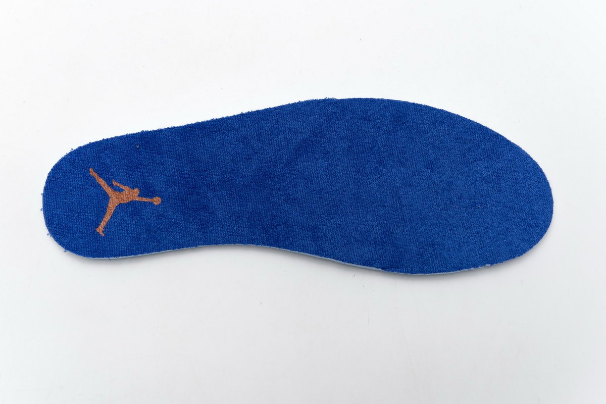 136064-148 Air Jordan 3 Retro ‘Knicks’