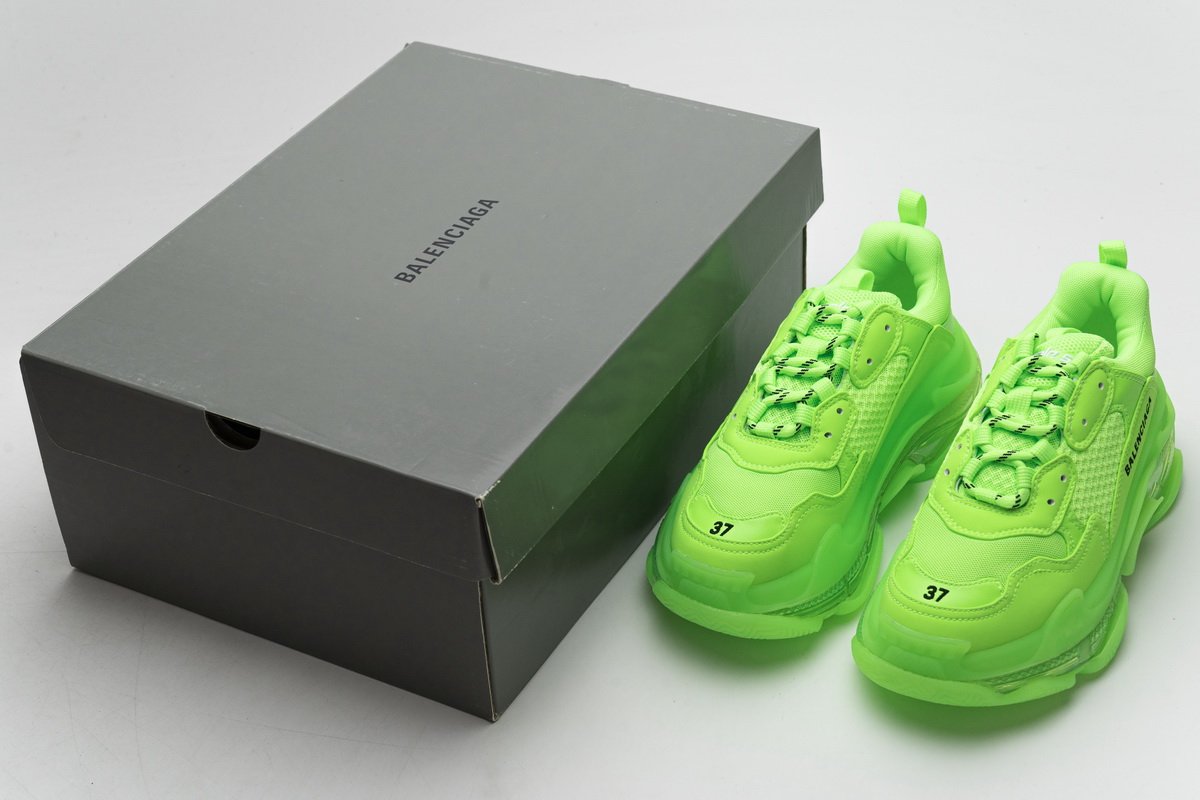 544351 w09o1 3802 Ba*len*cia*ga triple s fluorescent green