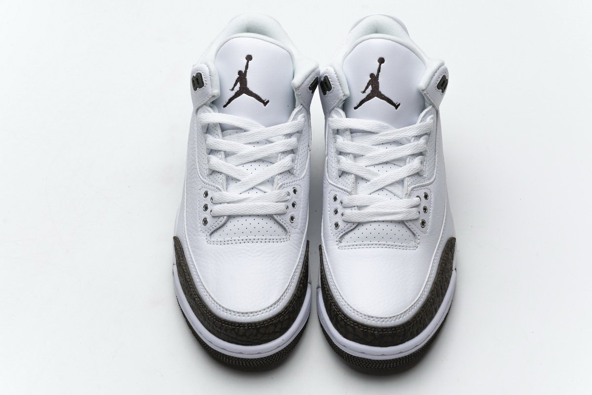 136064-122 Air Jordan 3 Retro ‘Mocha’