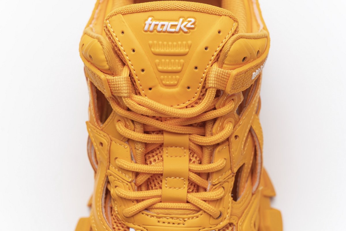 568615 W2GN5 5817 Blenciaga Track 2 Sneaker Orange