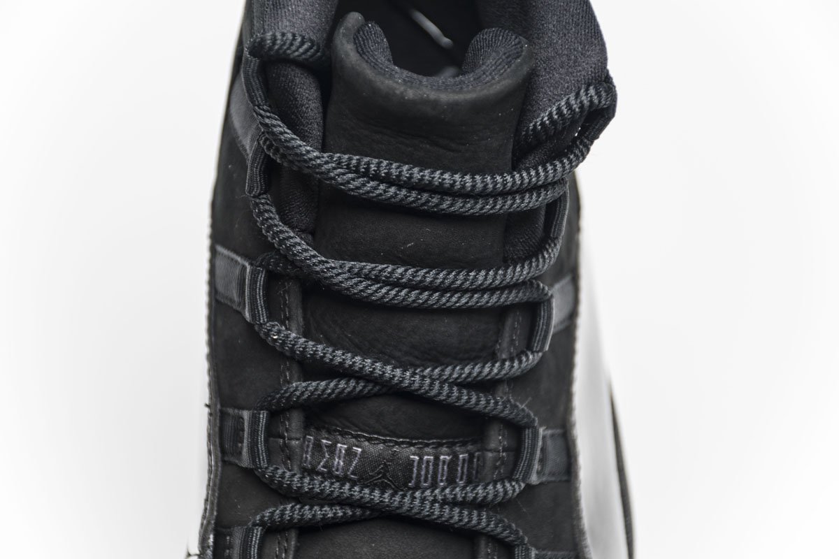 Air Jordan 11 378037-005“Cap and Gown”