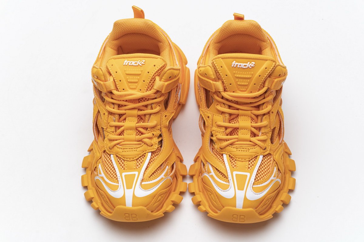568615 W2GN5 5817 Blenciaga Track 2 Sneaker Orange