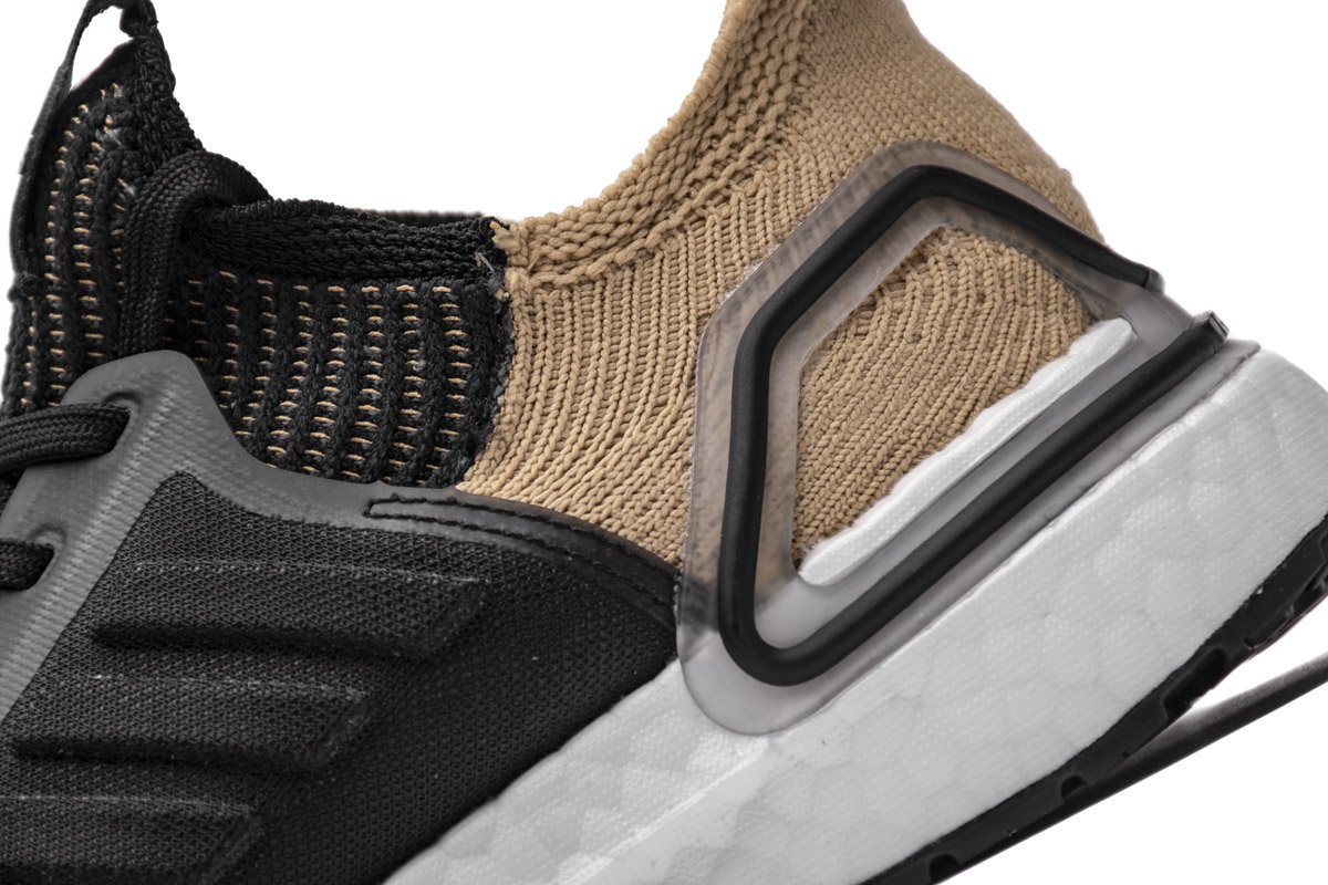 Ultra Boost 5.0(2019) Core Black Raw Sand F35241