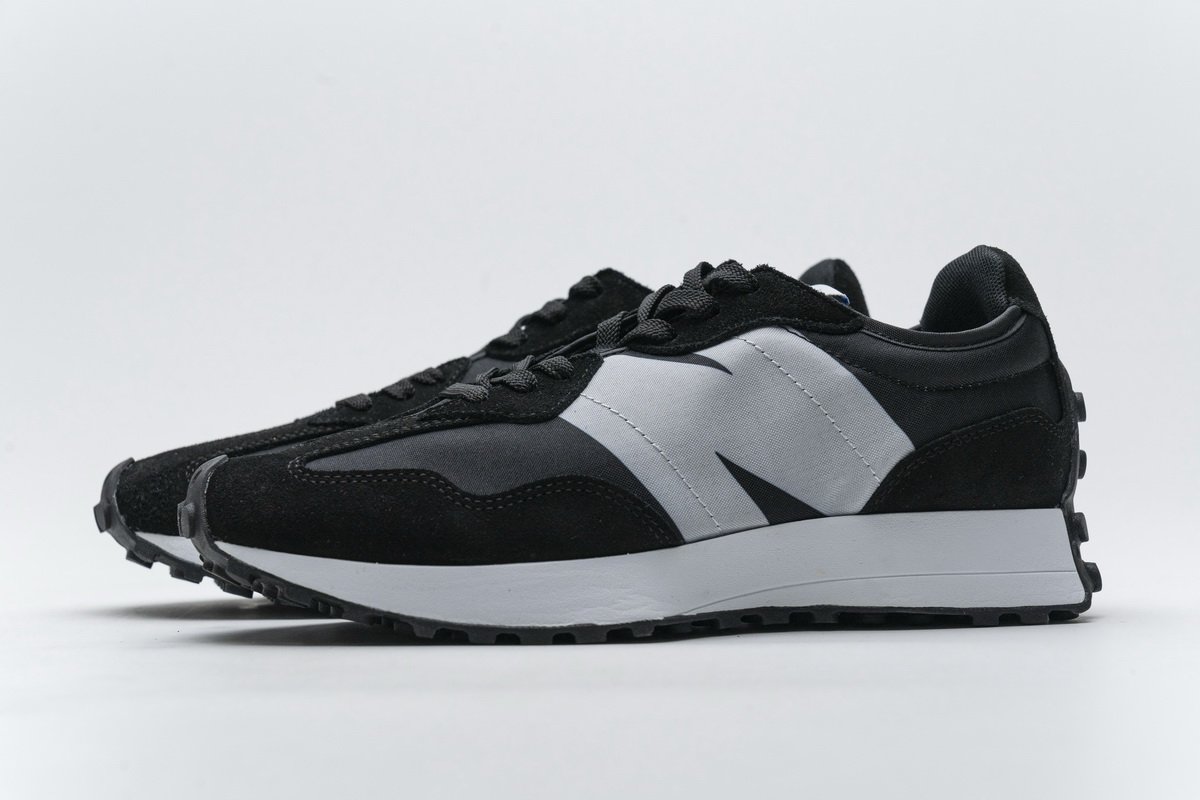 MS327SFC New Balance Black White