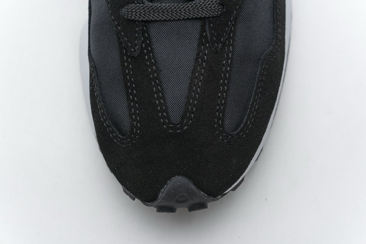 MS327SFC New Balance Black White
