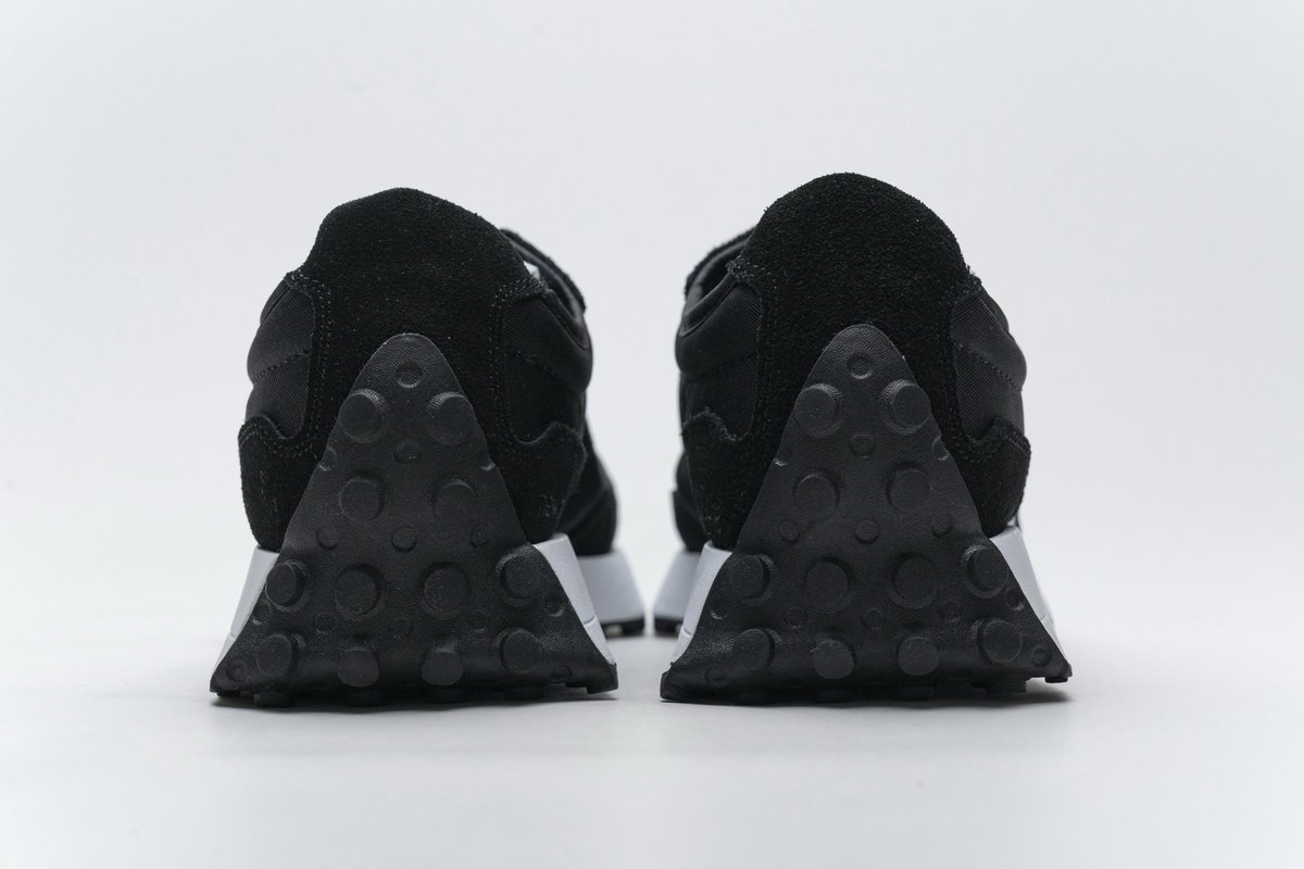 MS327SFC New Balance Black White