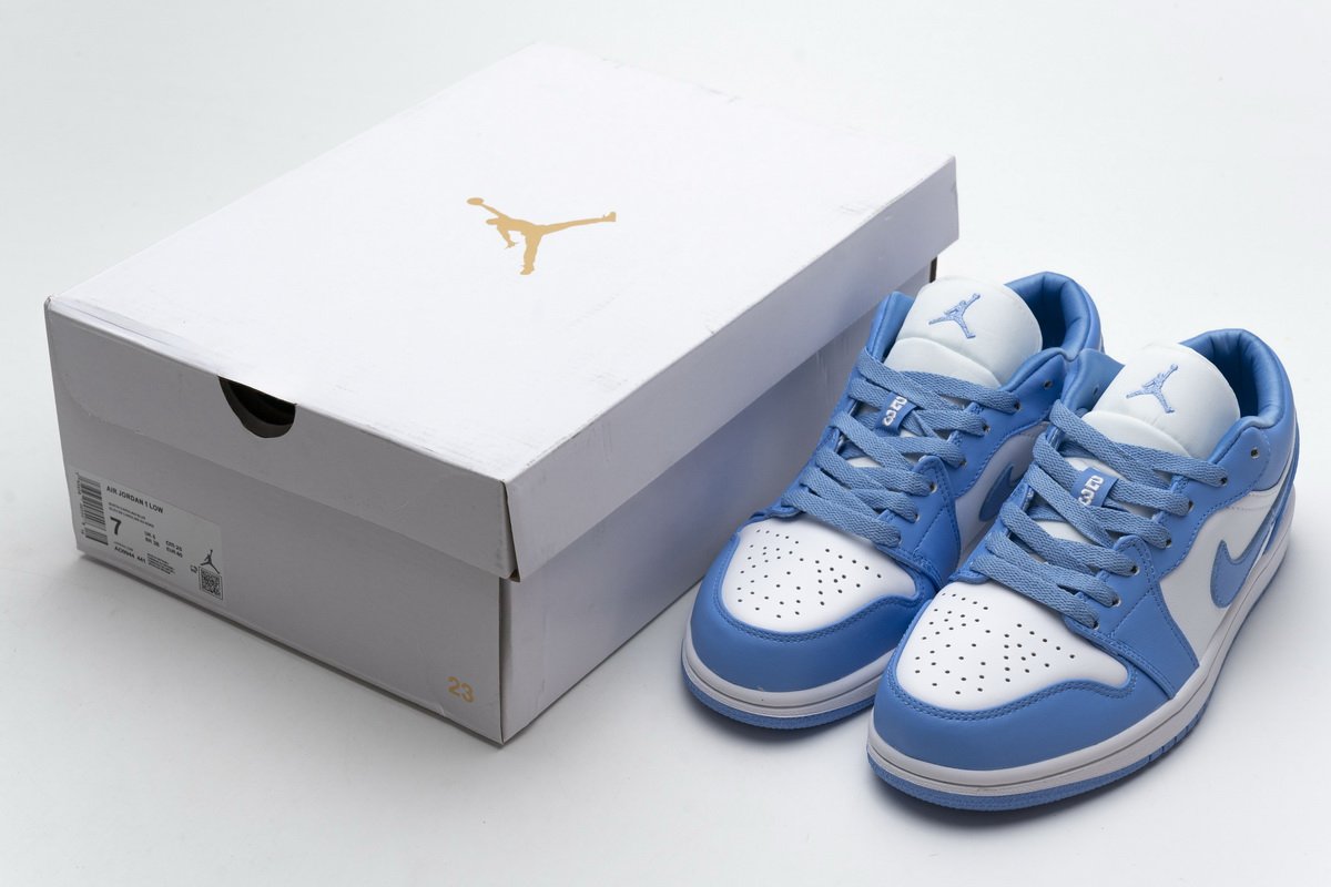 AO9944-441 Air Jordan 1 Low UNC