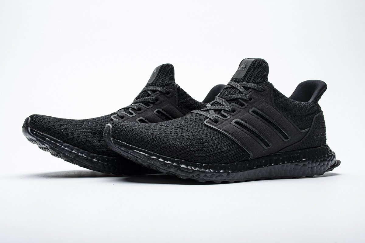 Ultra Boost 4.0 “Black”EH1420