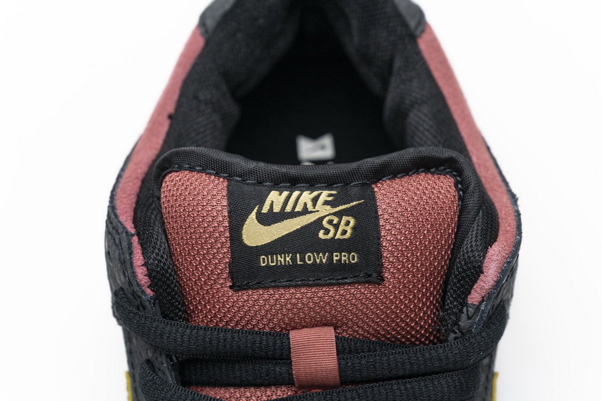 504750-076 Nike Dunk Low Premium SB QS“Walk Of Fame”