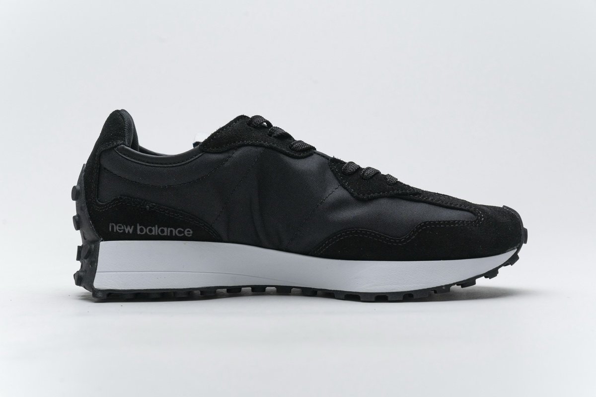 MS327SFC New Balance Black White