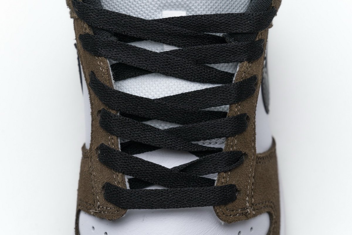 304292-102 Nike SB Dunk Low Pro “Tail End”