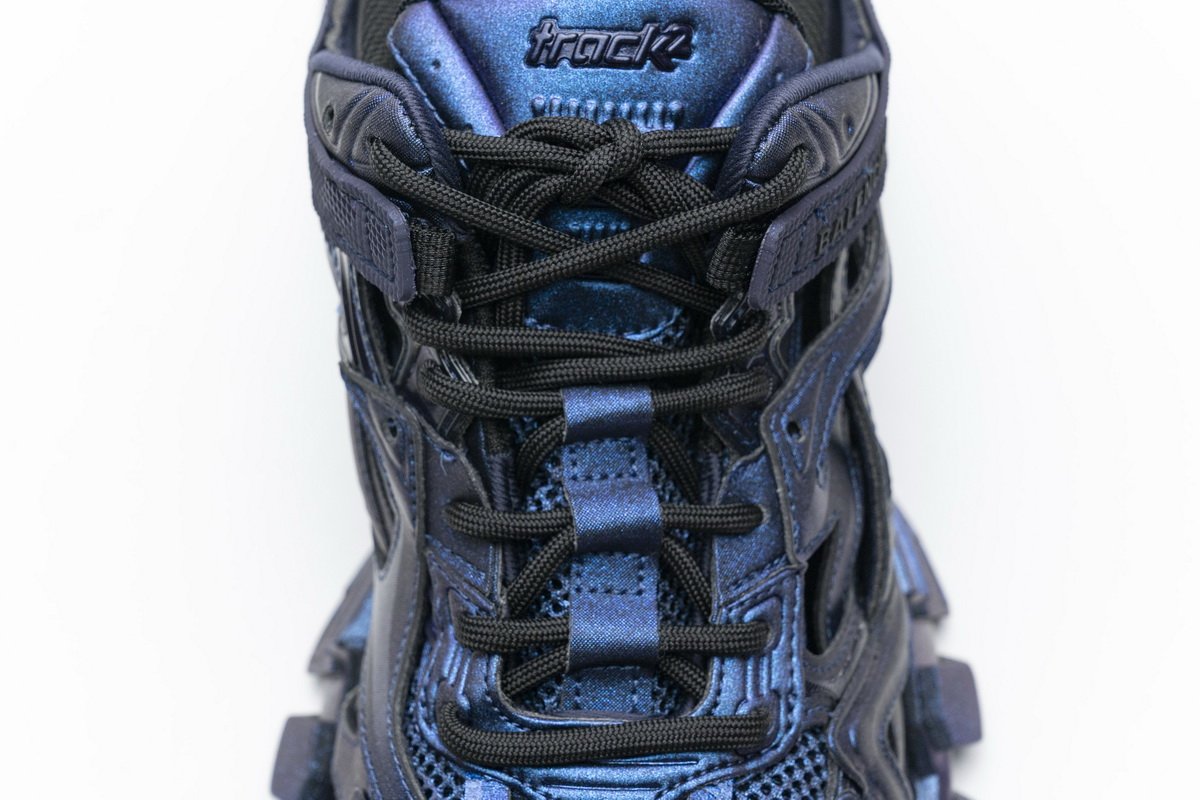 568615 W2MA1 5610 Blenciaga Track 2 Sneaker Chameleon